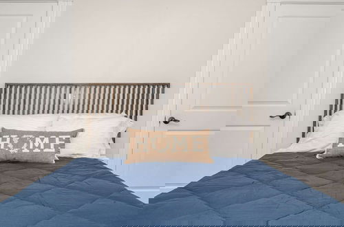 Photo 3 - Historic Ludlow Apt A