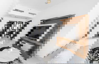 Foto 1 - Modern 1-bedroom Apart With Pool gym and Hammam