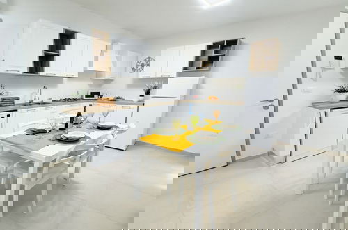 Foto 5 - Poseidonia Apartment