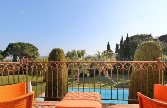 Vibrant Holiday Home With Private Pool - Foto 16