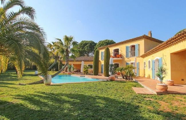 Vibrant Holiday Home With Private Pool - Foto 18