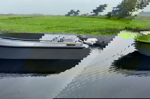 Photo 15 - Island 