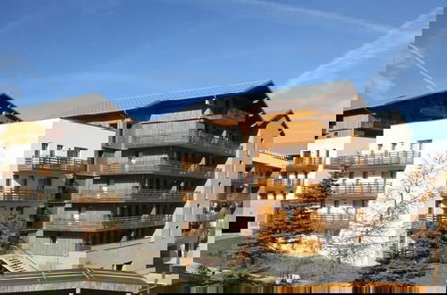 Photo 12 - Apartment in Eclose With Mountain Views