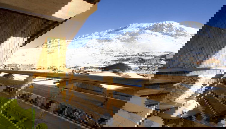 Photo 1 - Apartment in Eclose With Mountain Views