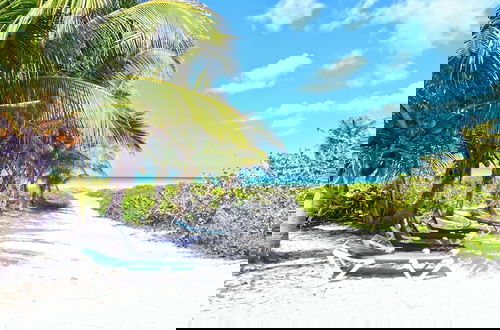 Foto 31 - Arena y Mar Beachfront House, El Cuyo by The Spot Rentals