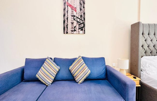 OYO 1233 Home Elite 1 Residence Sports - Foto 7