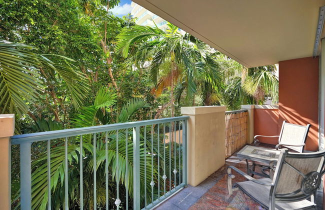 Treetop Retreat Cozy 2 Bedroom in Grove - Photo 23