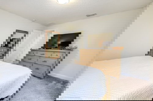 Foto 4 - 5 Bed Storey Lake Beautiful Townhome! 5 Bedroom Townhouse by RedAwning