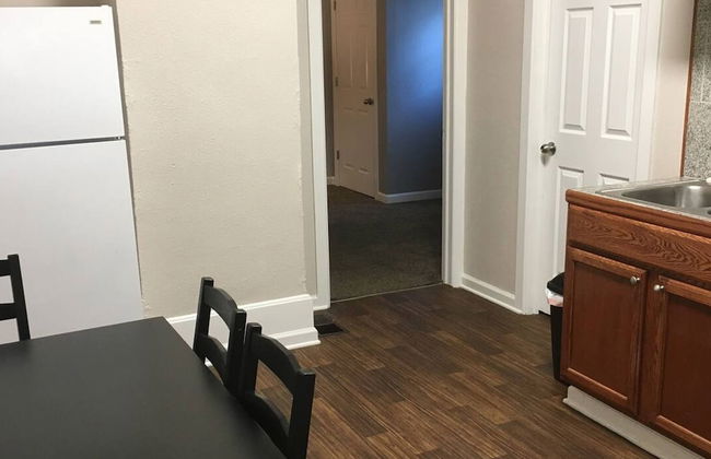 Windsor Park Pad apt 2 min to Mass Ave With AC - Foto 13