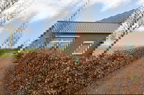 Foto 32 - Attractive Holiday Home in Spier With Garden
