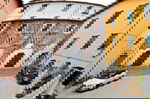 Foto 22 - Elegant Accommodation in the Center of Lucca, With Terrace Private Indoor