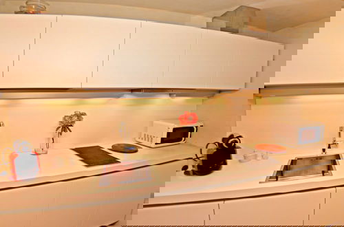 Foto 7 - Elegant Accommodation in the Center of Lucca, With Terrace Private Indoor