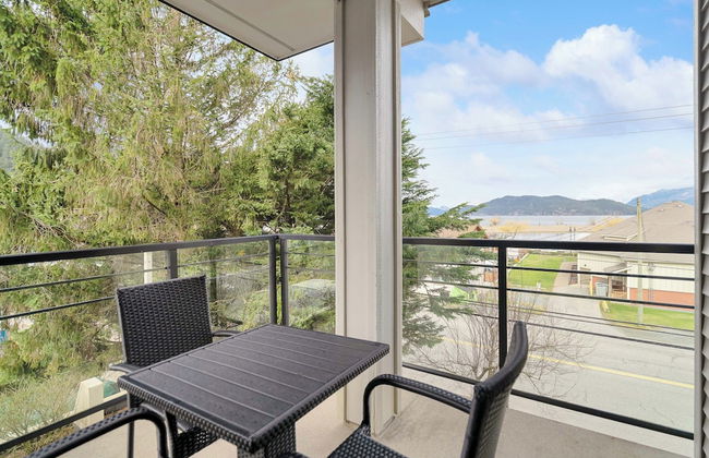 Harmony Haven 2BR Lakefront Suite - Foto 26