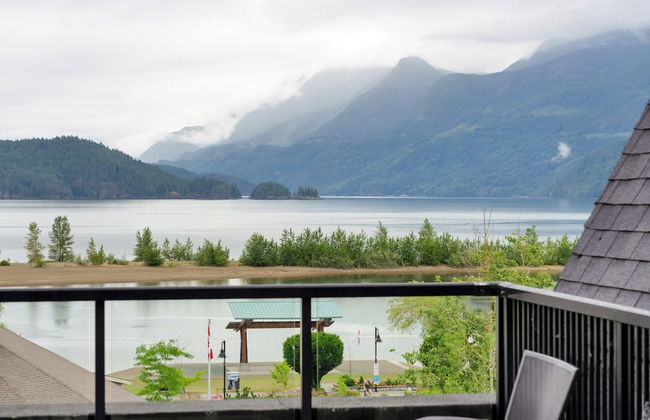 Elevated Escapes 2BR Suite Overlooking Lake - Foto 64