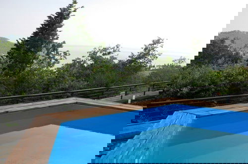 Foto 26 - Beaming Holiday Home in Marciaga With Pool, Garden,terrace