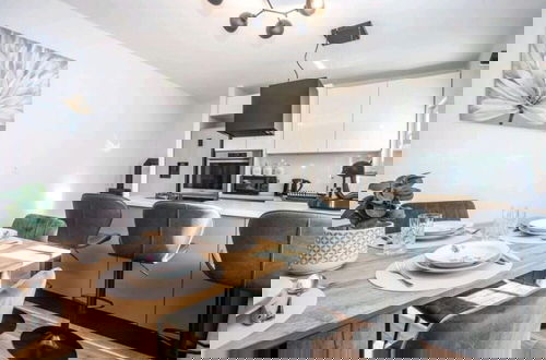 Foto 10 - Bruno - Modern Apartment With Pool - A1