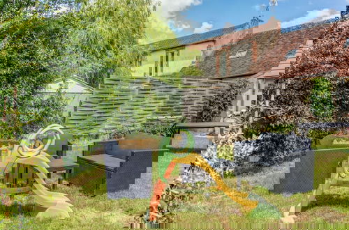 Photo 19 - Cosy Holiday Home With Garden
