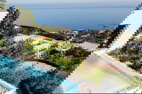 Foto 3 - Exceptionally Unique Magnum Villa w Sea Views