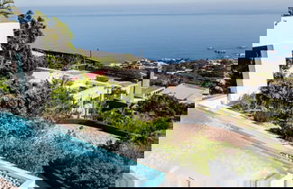 Foto 3 - Exceptionally Unique Magnum Villa w Sea Views