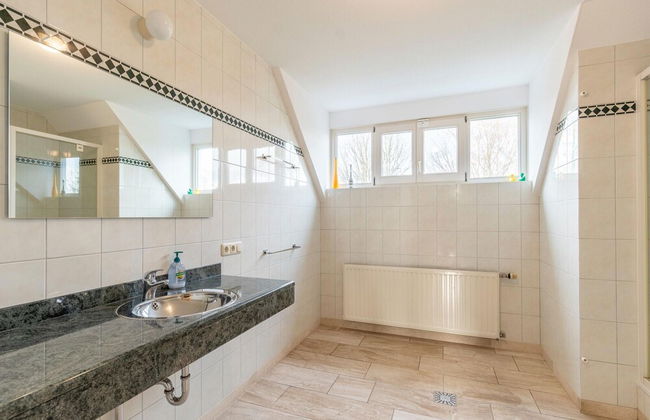 Inviting Villa in Panningen - Foto 21