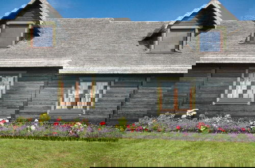 Photo 11 - Seaside Cottage With Terrace and Lovely Garden