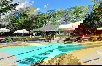 Foto 1 - Luxury Villa With Heated Pool and Tennis Court