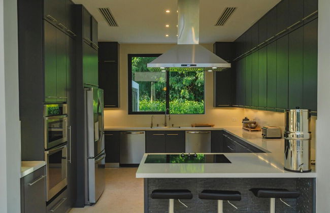 New Lake Front Villa in Golf and Beach Resort - Foto 9