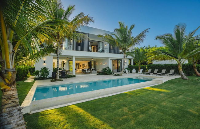 New Lake Front Villa in Golf and Beach Resort - Foto 42