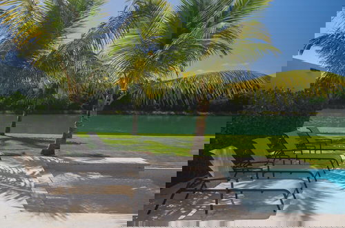Foto 16 - New Lake Front Villa in Golf and Beach Resort
