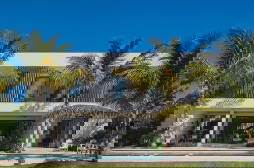 Foto 38 - New Lake Front Villa in Golf and Beach Resort
