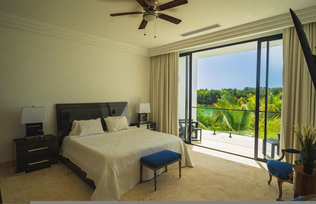 New Lake Front Villa in Golf and Beach Resort - Foto 22