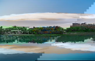 Foto 1 - New Lake Front Villa in Golf and Beach Resort