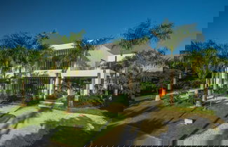 Foto 2 - New Lake Front Villa in Golf and Beach Resort