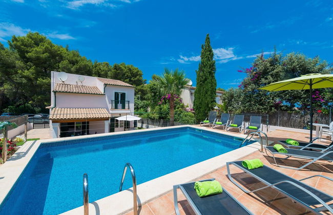 El Pinar in Cala Sant Vicen - Photo 4