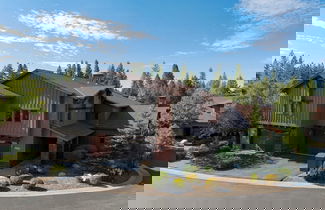 Foto 2 - Luxe All-season Retreat by Avantstay Prime Location, Near Skiing