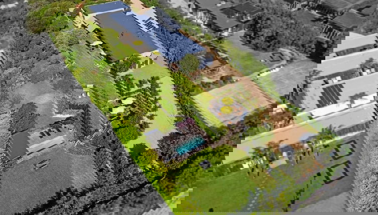 Photo 1 - Luxury Portsea Sanctuary Gas Heat Pool Gardens