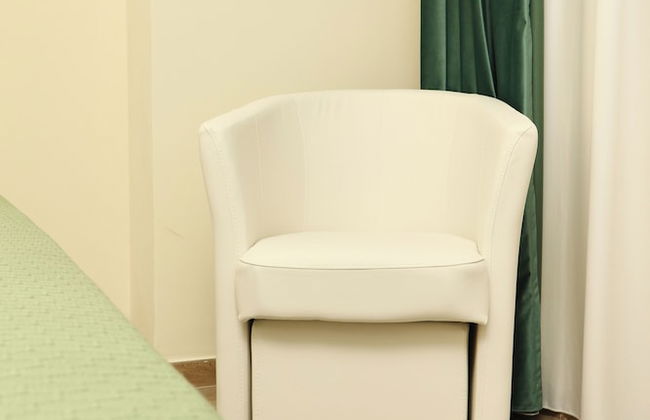 Like Home - Photo 1