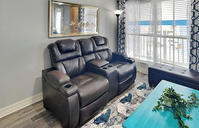 Palms at Cove View 1704 - Glowing Fun - Photo 4