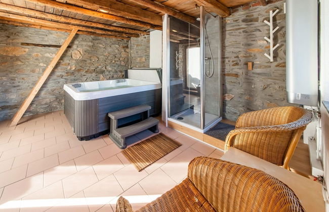 Holiday Home in Vielsalm With Bubble Bath - Foto 24