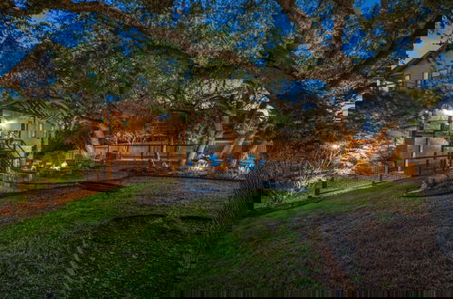 Foto 42 - Canyon Lakehouse Panoramic Lake Views With Firepit!