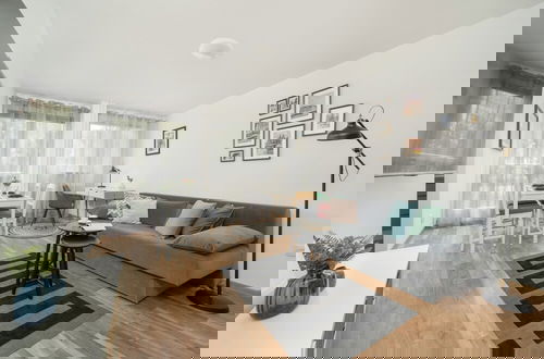 Foto 1 - Apartment at the Market by Renters