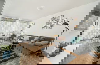 Foto 1 - Apartment at the Market by Renters