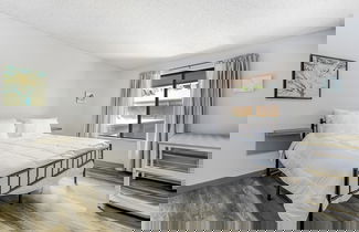 Photo 2 - Trailhead Terrace