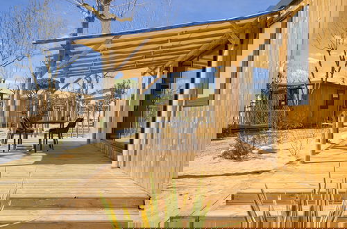 Foto 9 - Modern Chalet With air Conditioning, in a Holiday Park, at 1.5 km From the Beach