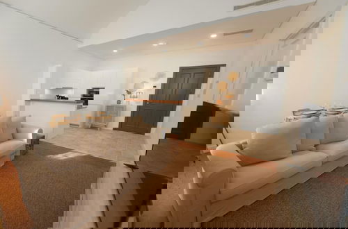 Foto 4 - Beach Waves Apartment