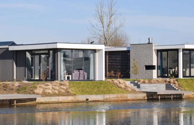 Chalet on the Water at the Beautiful Veluwemeer - Photo 29