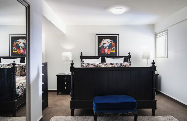 Manor Place Apartment - Photo 2