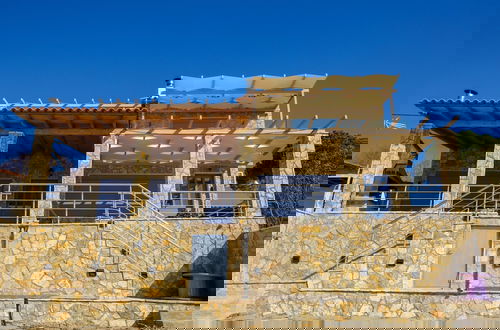 Foto 1 - Maritinas Stone Apartment On The Beach