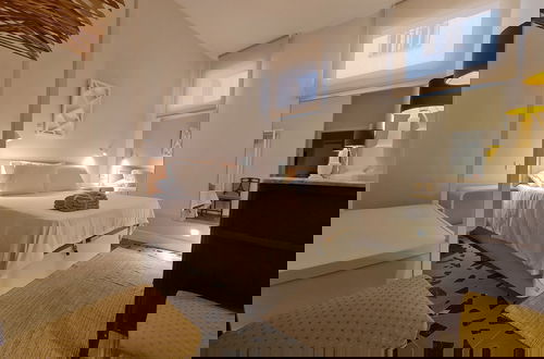 Photo 4 - City Center Madrid Apartment With 2 Bedrooms