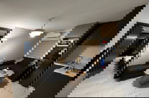Foto 10 - Stylish Luxe Apartment Fr 0006